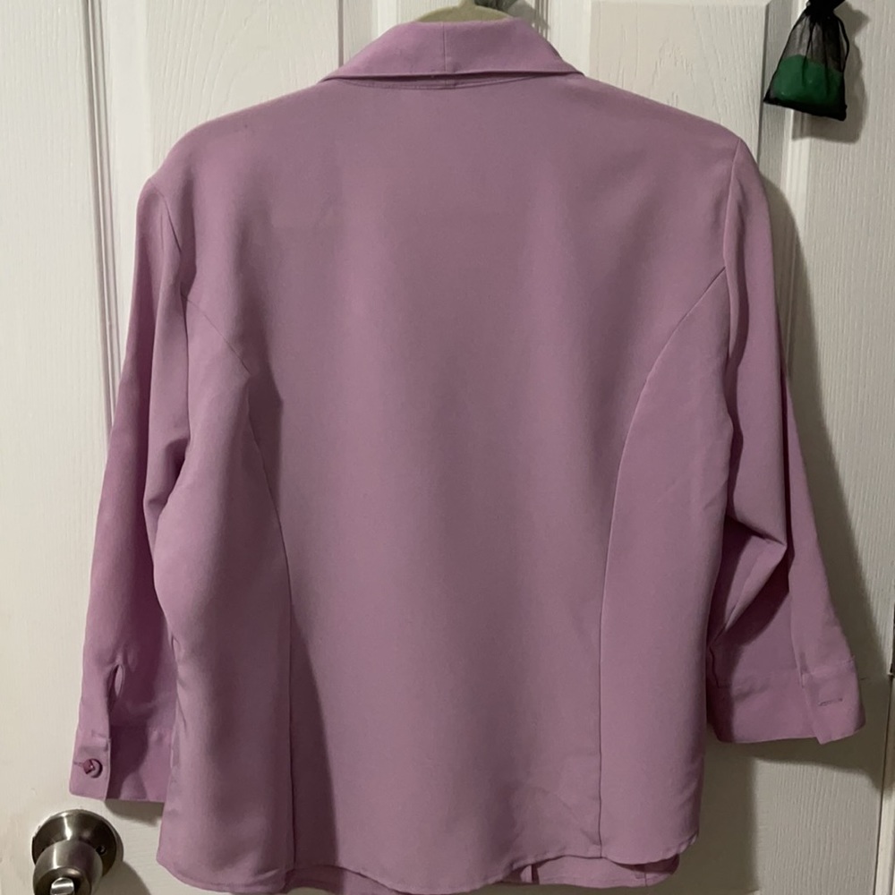 Lavender blouse - Picture 5 of 5